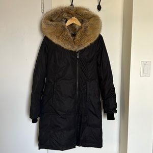 Aritzia Babaton St. Moritz Parka